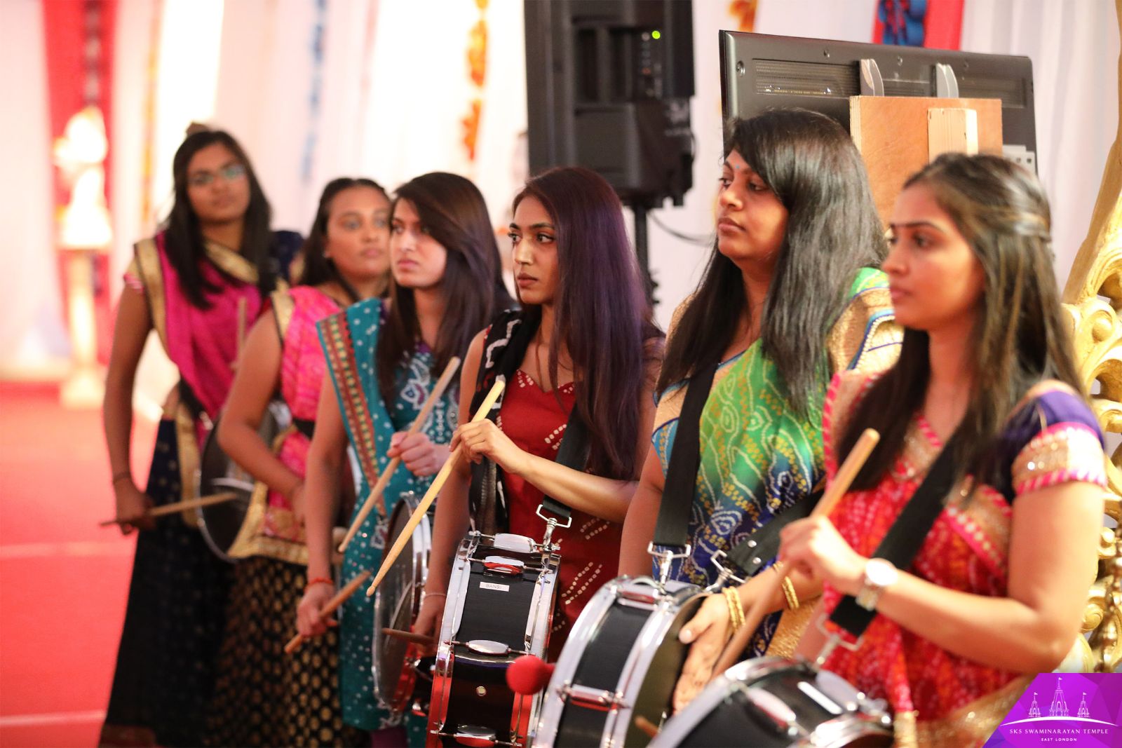 7D2A5627 copy - ©1987-2017 SKS Swaminarayan Temple East London
